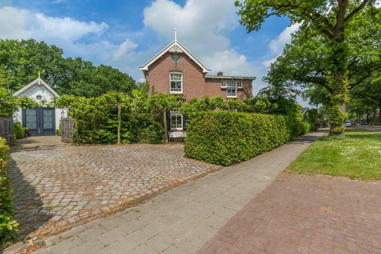 Bed and Breakfast Bij Janneke Sleeuwijk Esterno foto