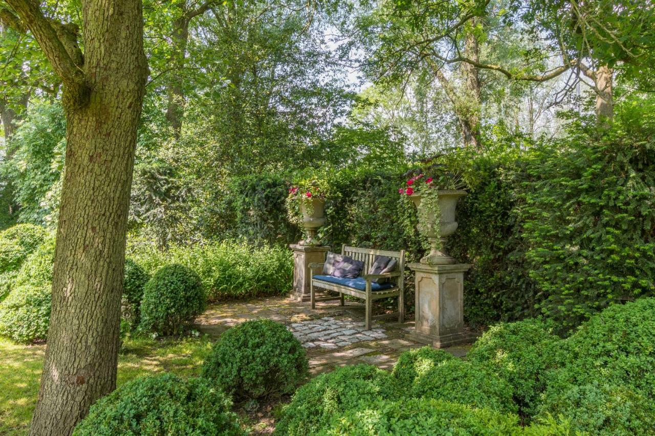 Bed and Breakfast Bij Janneke Sleeuwijk Esterno foto